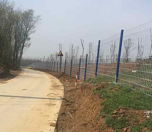 桃形柱護欄網(wǎng) 桃形柱護欄網(wǎng)